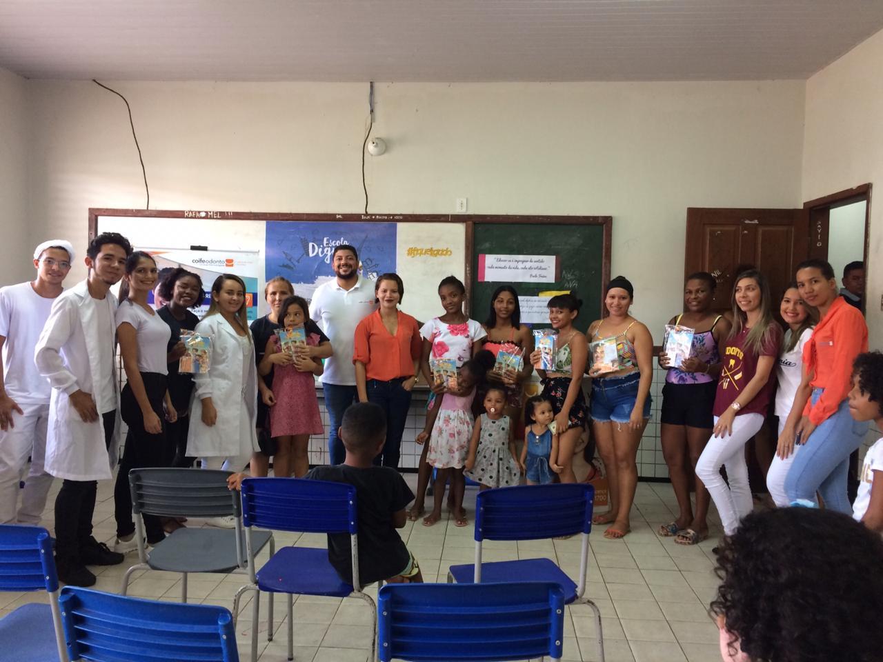 Faculdade Edufor e Coife Odonto realizam ações pela cidade. Faculdade Edufor e Coife Odonto realizam ações pela cidade.